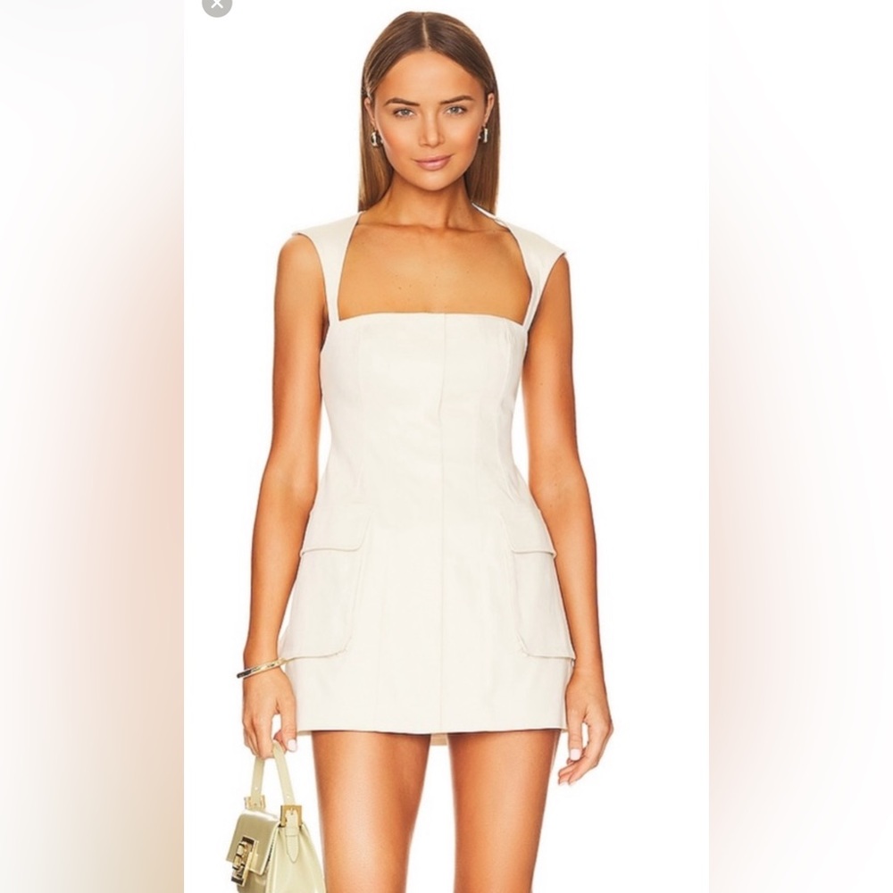 LOOKING FOR THIS DRESS SIZE LARGE